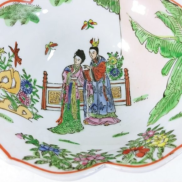 Asian Decorative Bowl Lotus Flower Shape Hand Painted Chop Marked Made in Macao - Picture 4 of 7